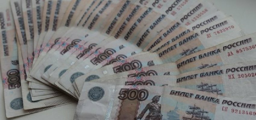 В Астрахани очередной инспектор службы жилнадзора попалась на взятке