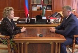 Спикер Совета Федерации Валентина Матвиенко поддержала врио региона Игоря Бабушкина